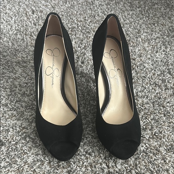 JS Heels - Picture 1 of 4